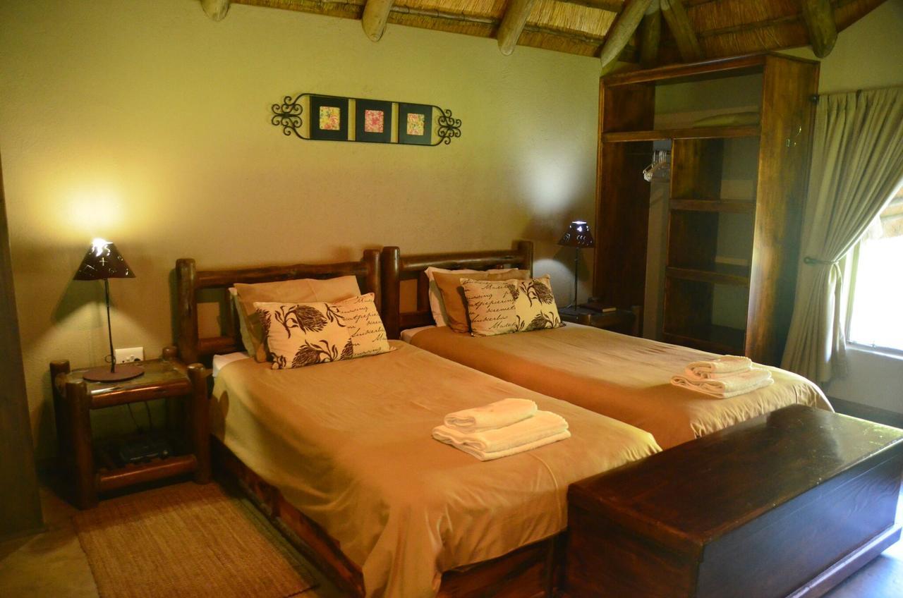 Moholoholo Ya Mati Guest House Kampersrus AH Екстериор снимка
