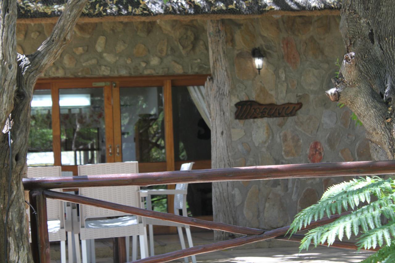 Moholoholo Ya Mati Guest House Kampersrus AH Екстериор снимка